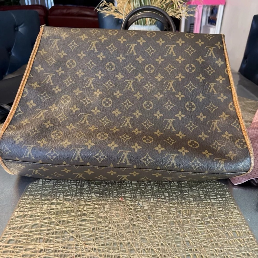 LOUIS VUITTON Monogram Beverly GM Briefcase - Picture 2 of 11